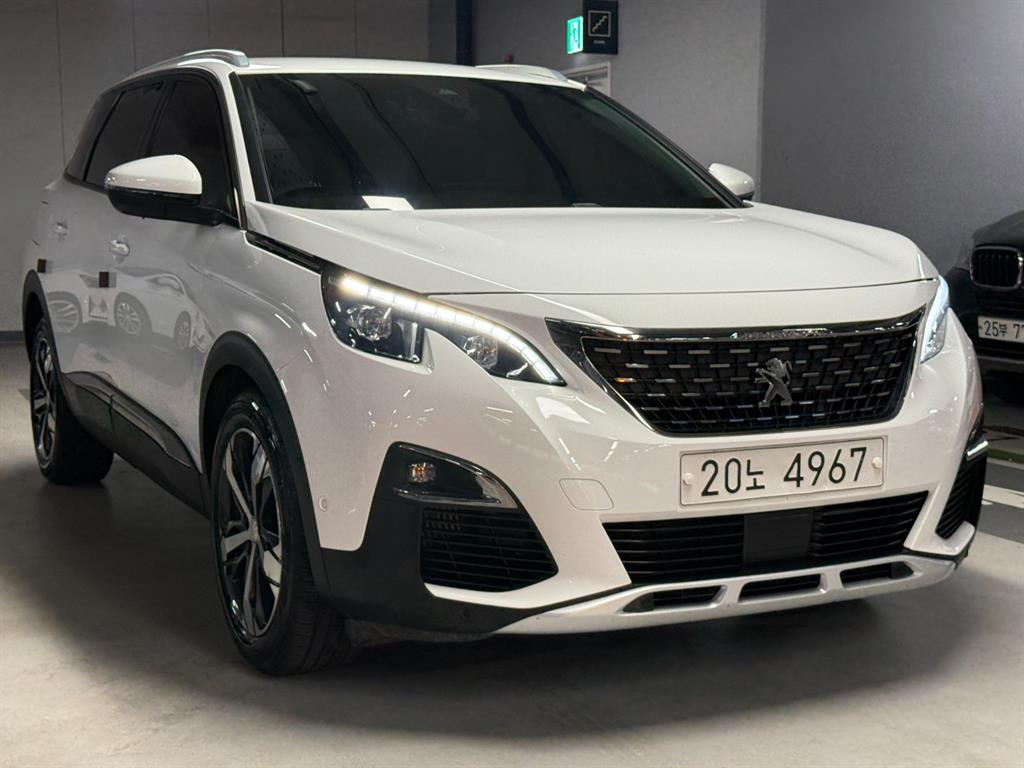 푸조 5008 1.6 BlueHDi 알뤼르 사진 2/19