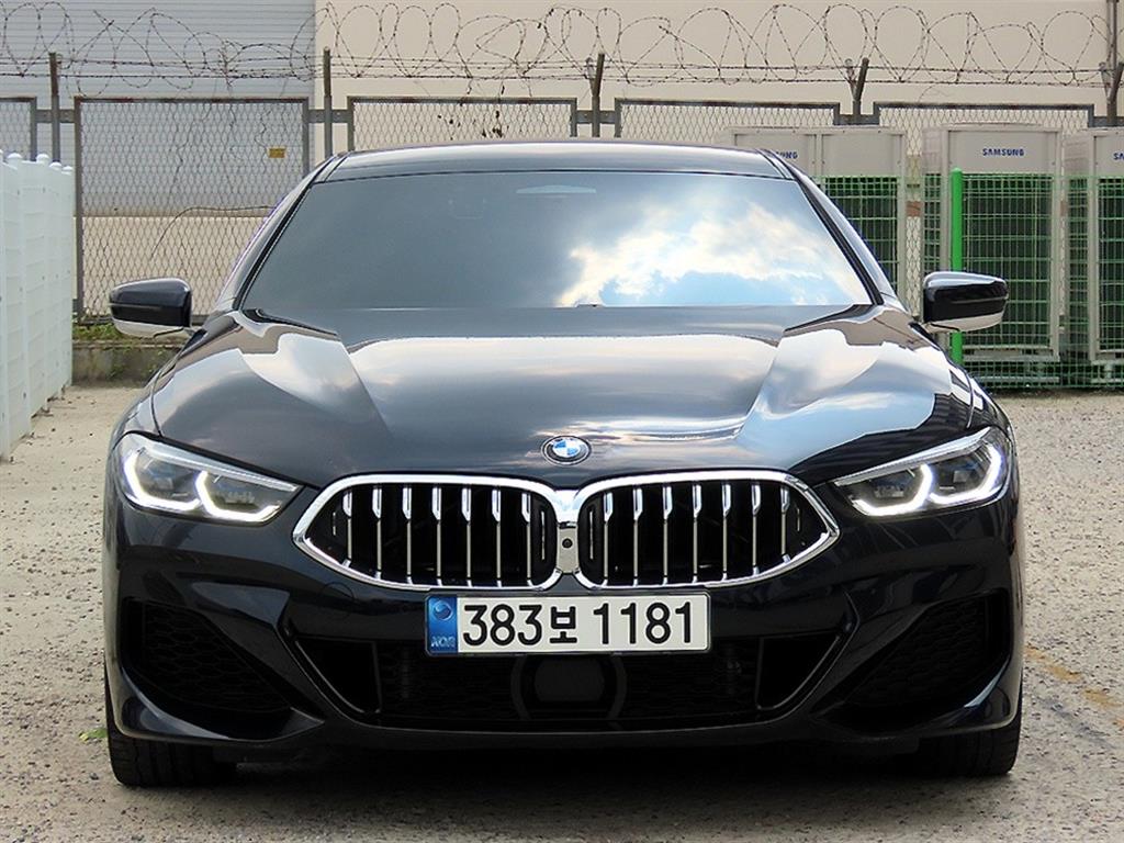 BMW 8시리즈 840i xDrive M 스포츠 그란쿠페 사진