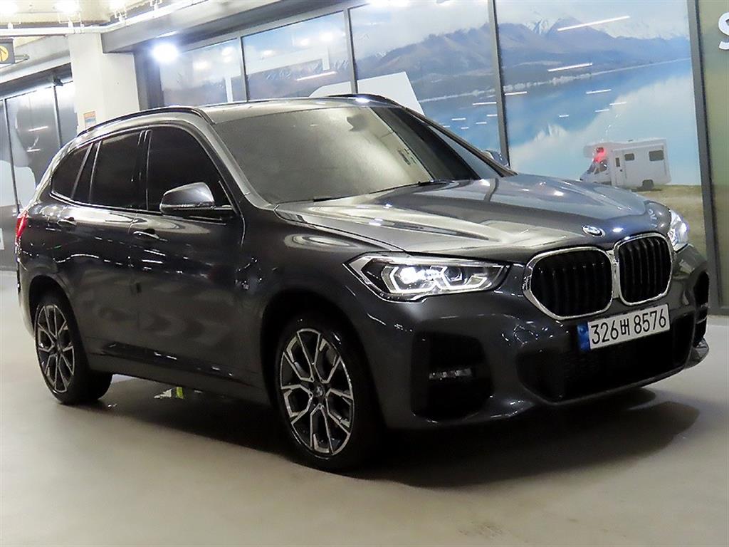 X1 (F48) xDrive 20i M 스포츠 2022년식