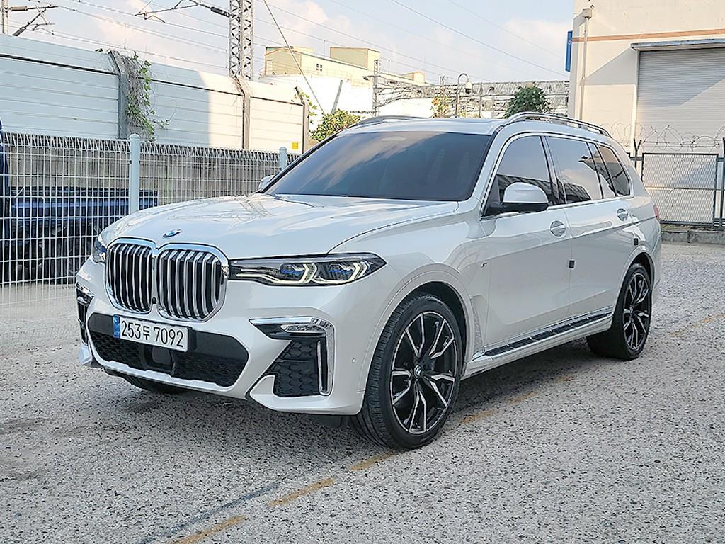 BMW X7 xDrive 40i M 스포츠 사진 2/20