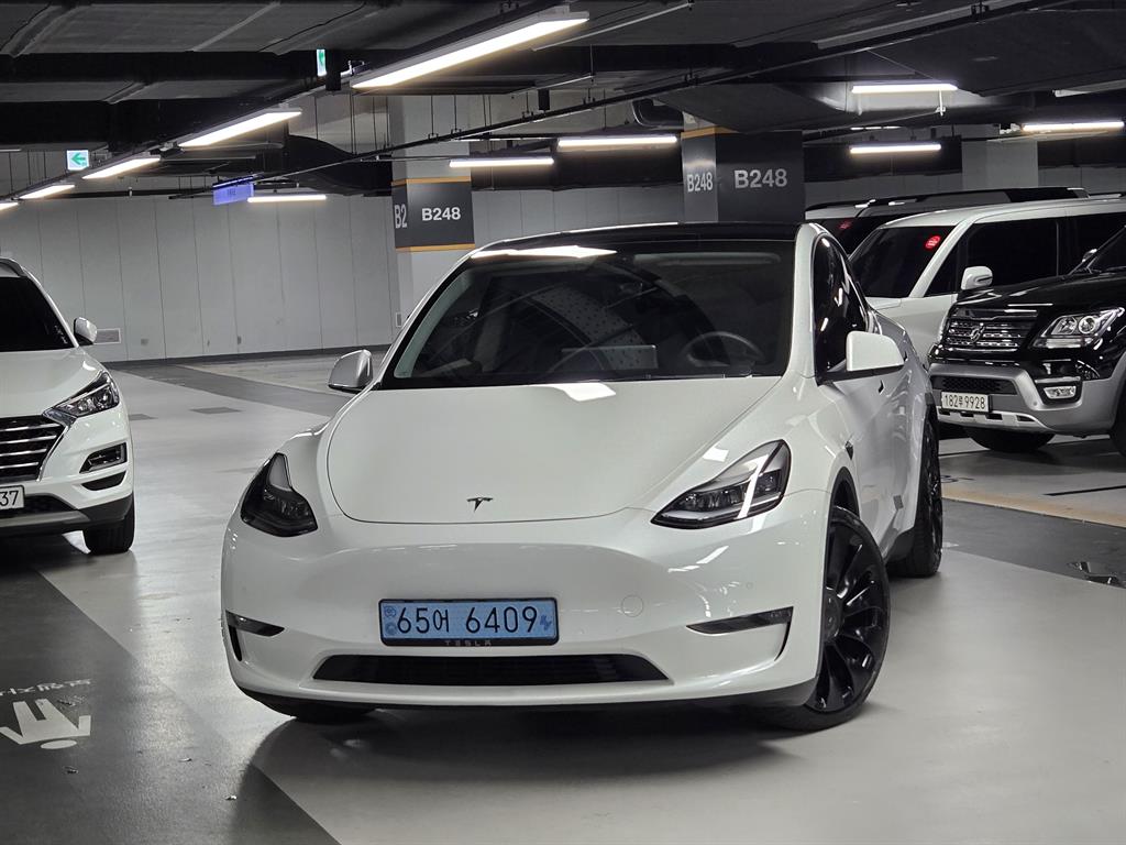 모델 Y 퍼포먼스 2021년식