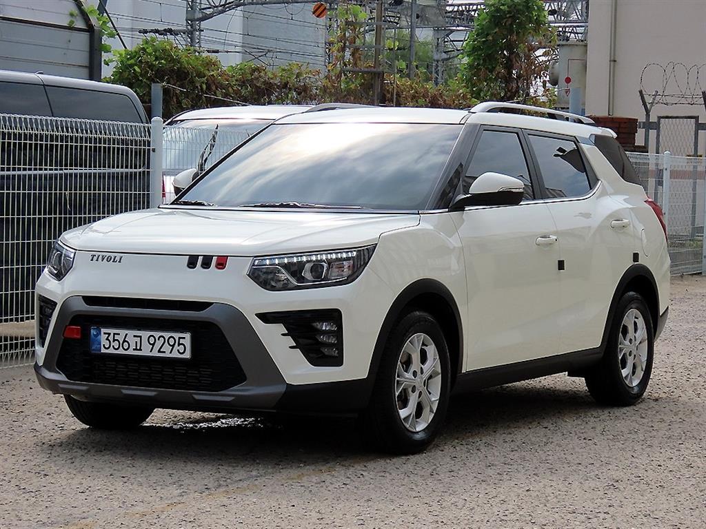 KGM 티볼리 2WD 가솔린 1.5 A5 사진 2/18