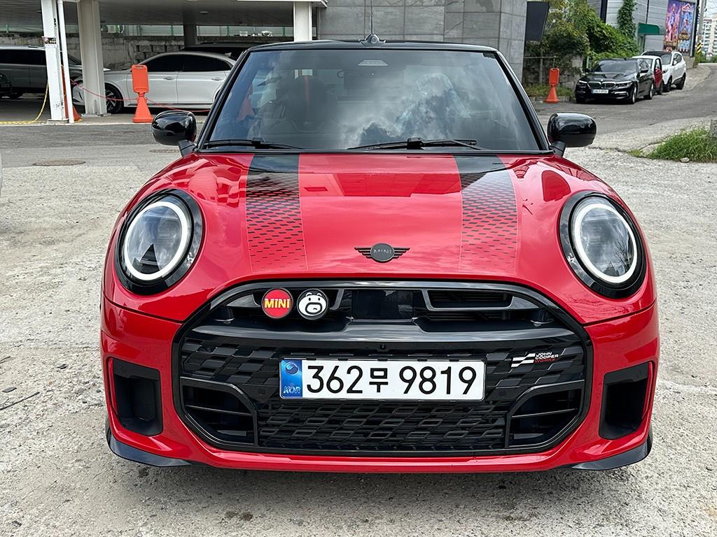 컨버터블 (F67) JCW 2026년식