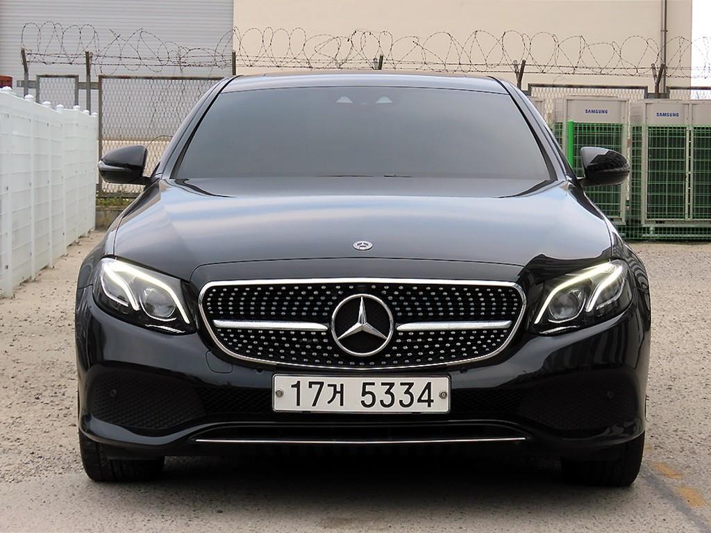 E-클래스 W213 E220d 4MATIC 아방가르드 2017년식