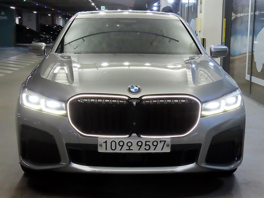 BMW 7시리즈 730Ld xDrive M 스포츠 사진