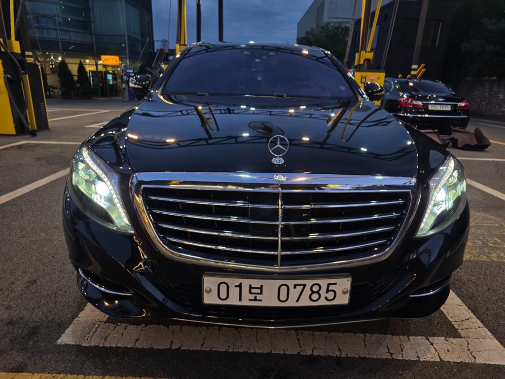 벤츠 S 클래스 S 350L d 4MATIC 사진 2/18
