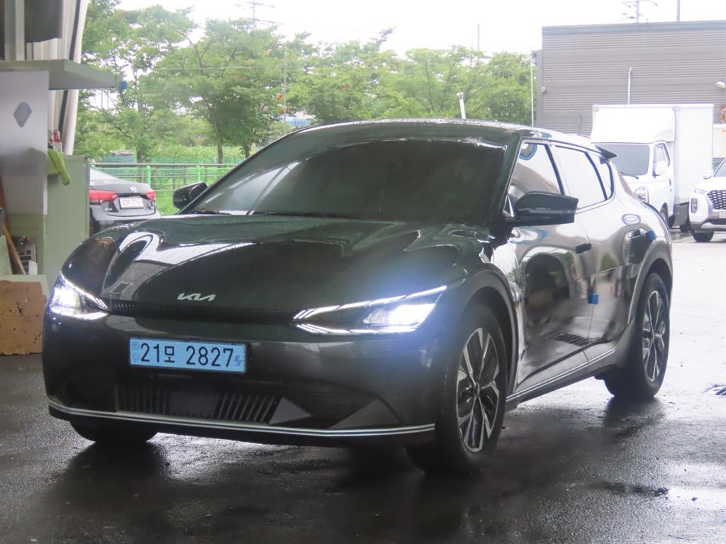 EV6 롱레인지 에어 2023년식