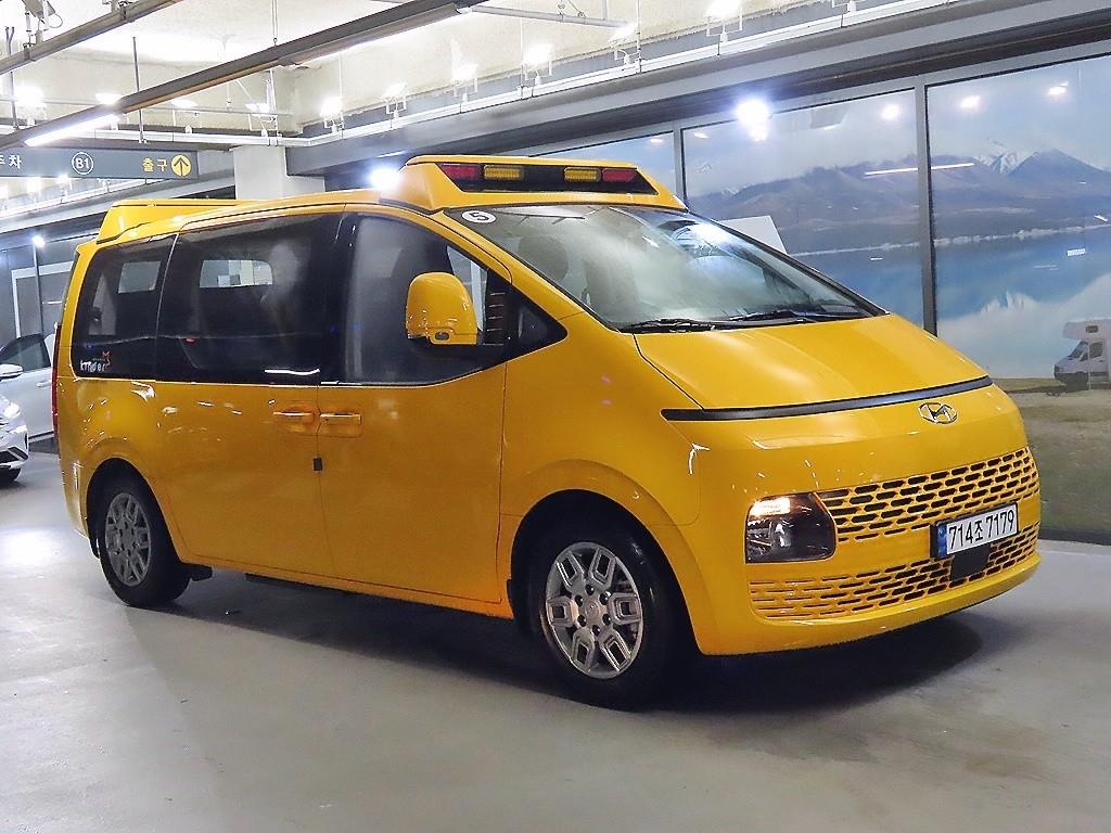 스타리아 킨더 15인승 어린이 보호차량 2WD LPG 2023년식