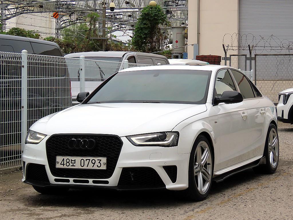 아우디 A4 30 TDI 리미티드 에디션 사진 2/19