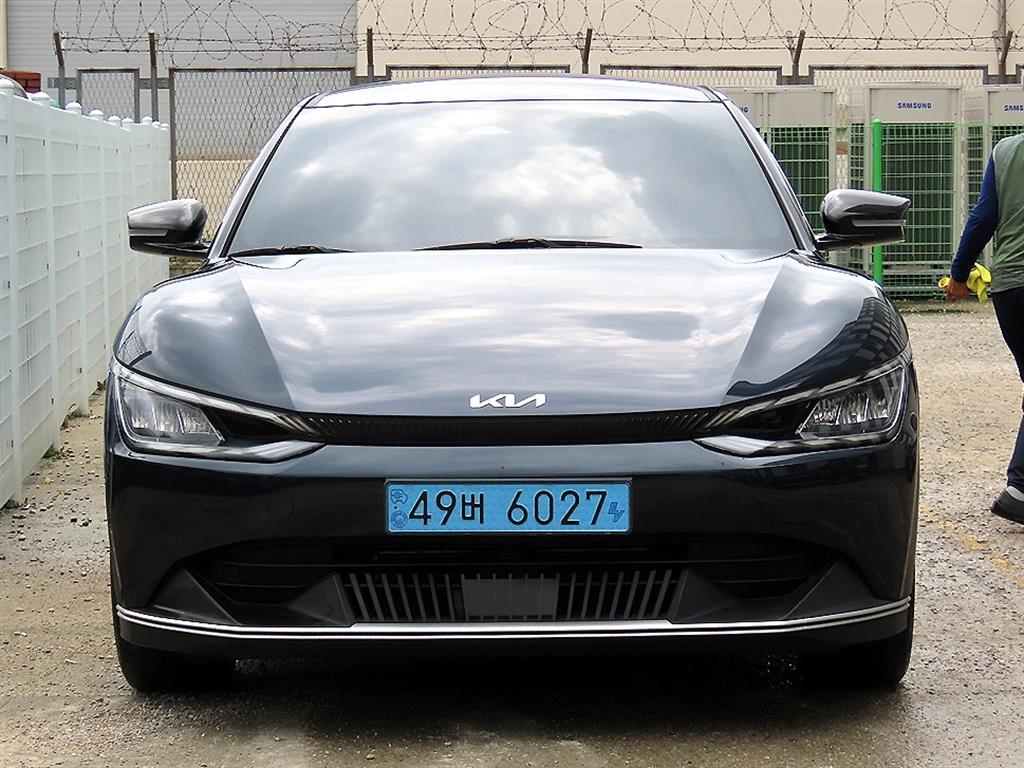 EV6 스탠다드 AWD 에어 2022년식