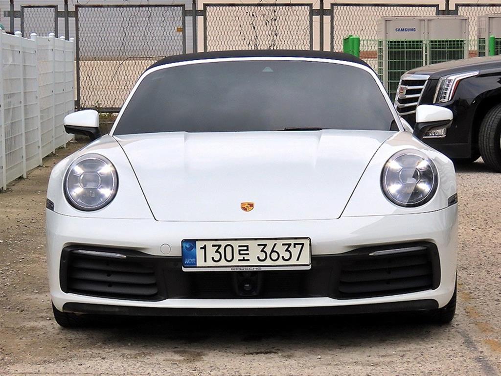 911(992) 카레라 카브리올레 2021년식