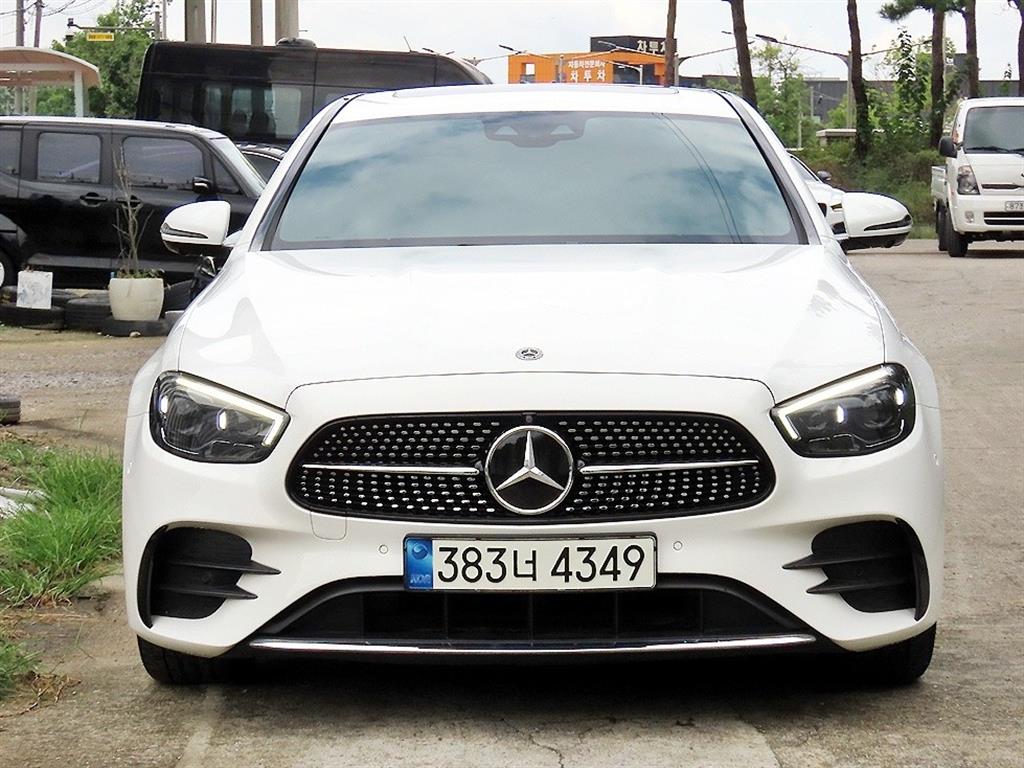 E-클래스 W213 E220d 4MATIC AMG라인 2021년식