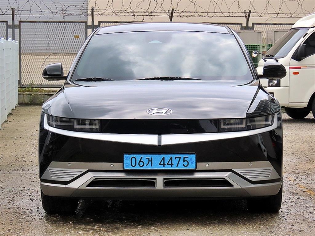 아이오닉 5 롱 레인지 4WD 프레스티지 2022년식