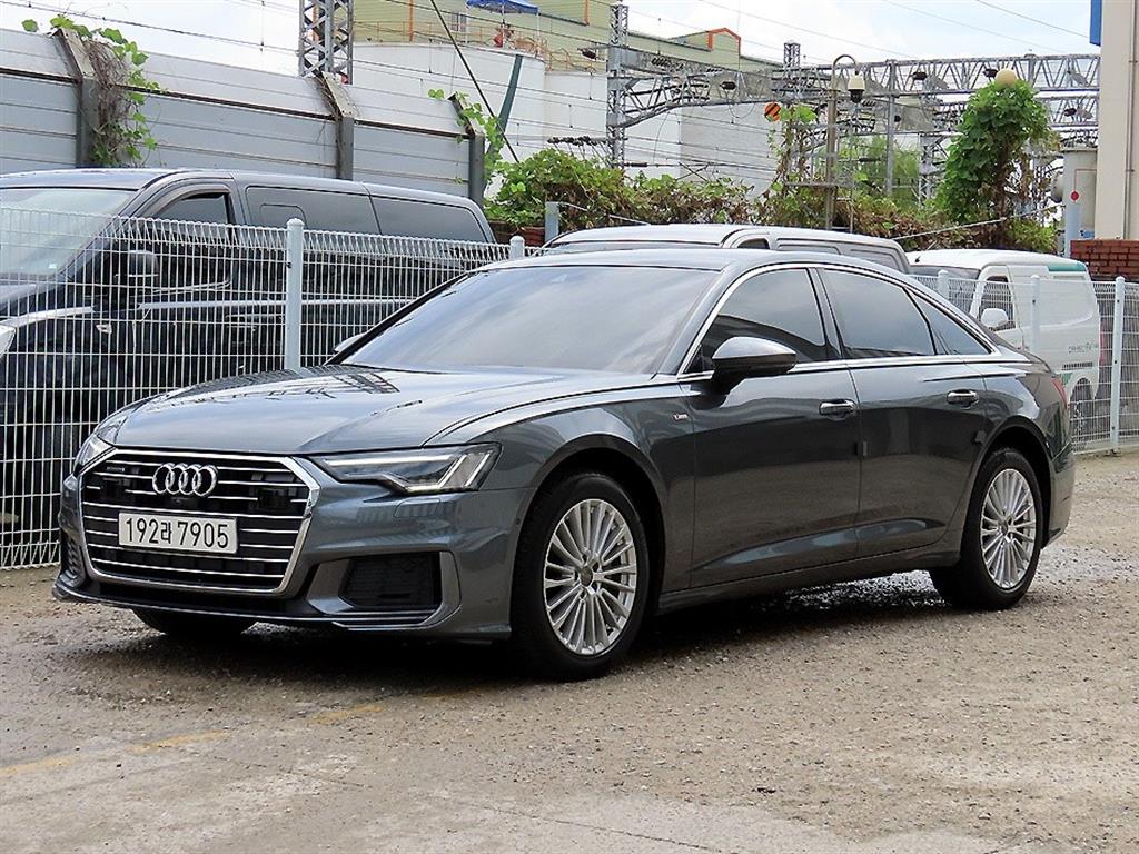아우디 A6 40 TDI 콰트로 프리미엄 사진 2/20