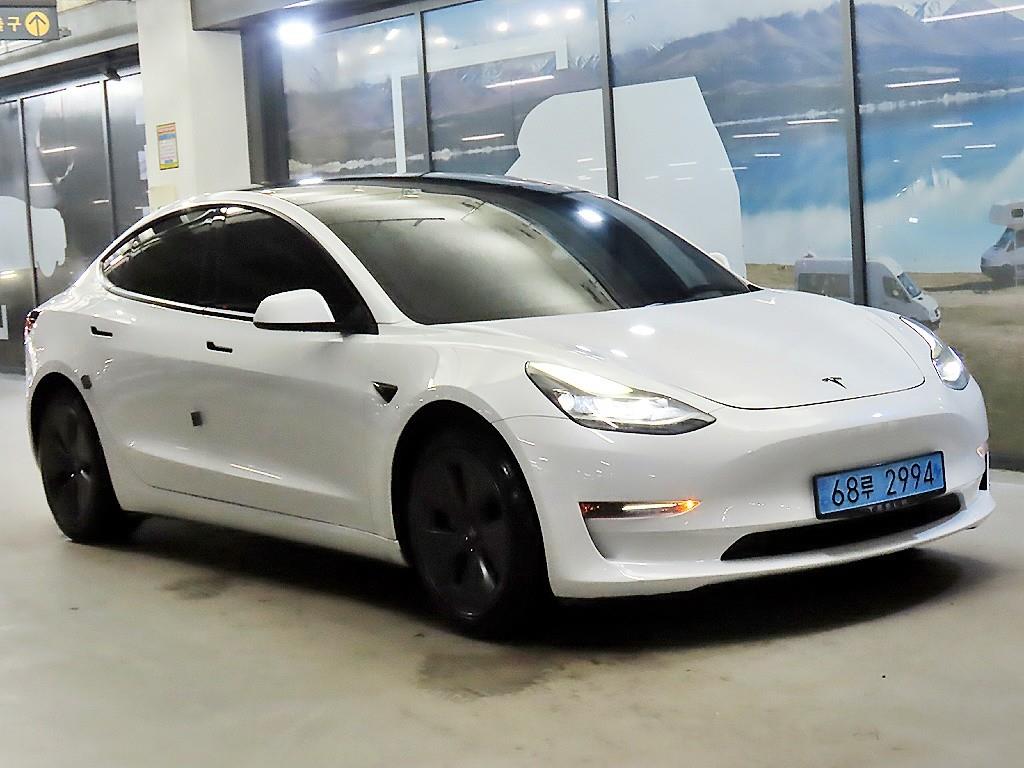 모델 3 롱 레인지 2022년식