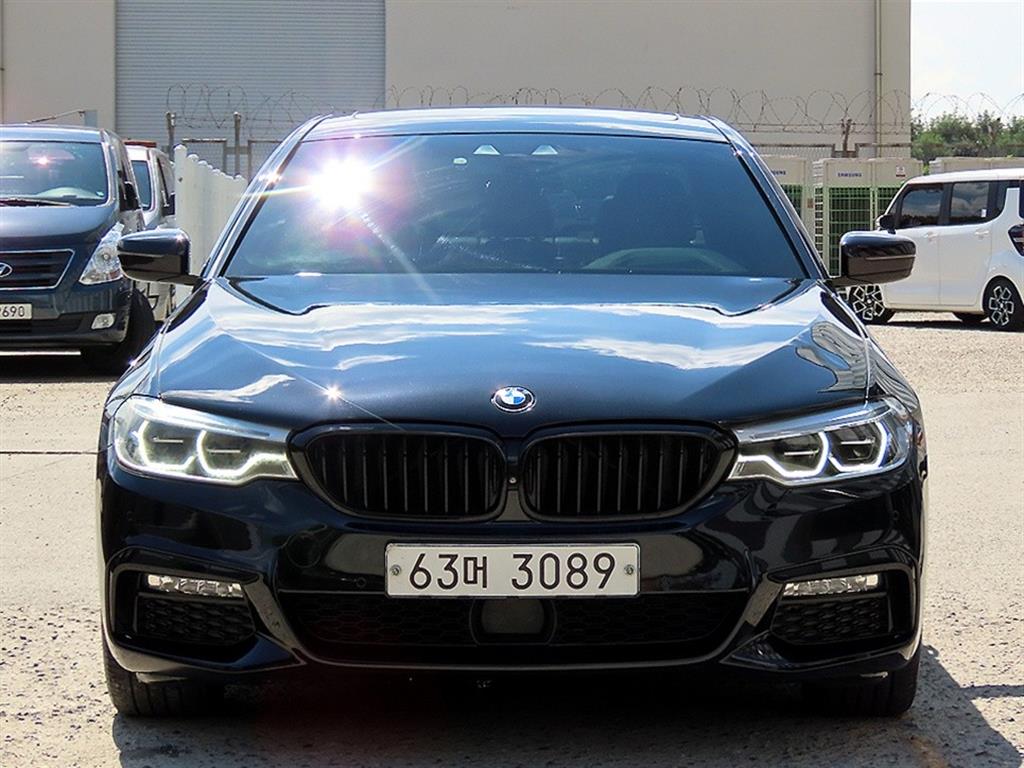5시리즈 (G30) 530i xDrive M 스포츠 플러스 2017년식