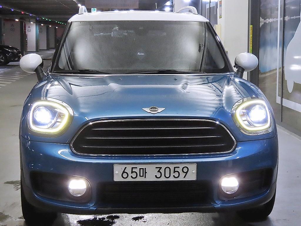 MINI 컨트리맨 2.0 D 사진