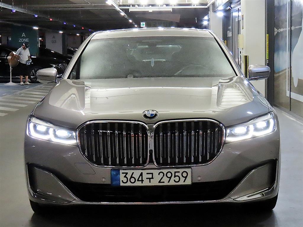 BMW 7시리즈 740Li xDrive M SPORT 스포츠 사진