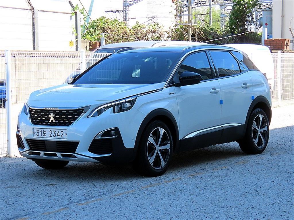 푸조 3008 1.6 BlueHDi 알뤼르 사진 2/20