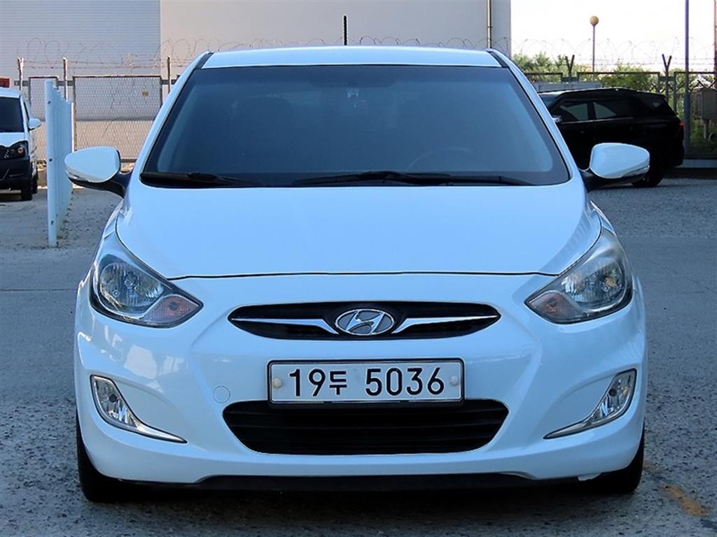 엑센트신형 위트 1.4VVT 모던 2014년식