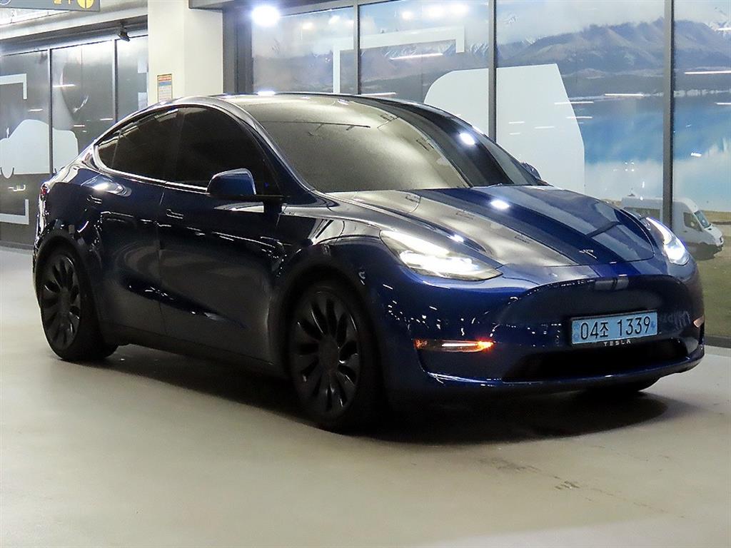 모델 Y 퍼포먼스 2021년식