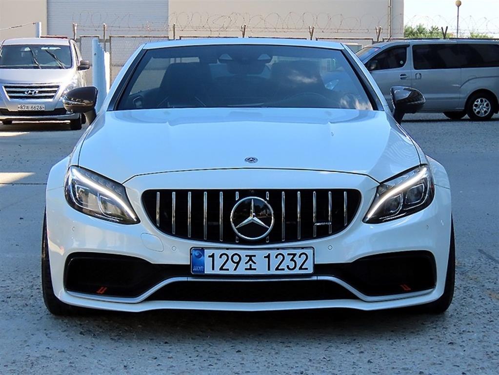 C클래스 W205 C63 AMG 카브레올레 2017년식