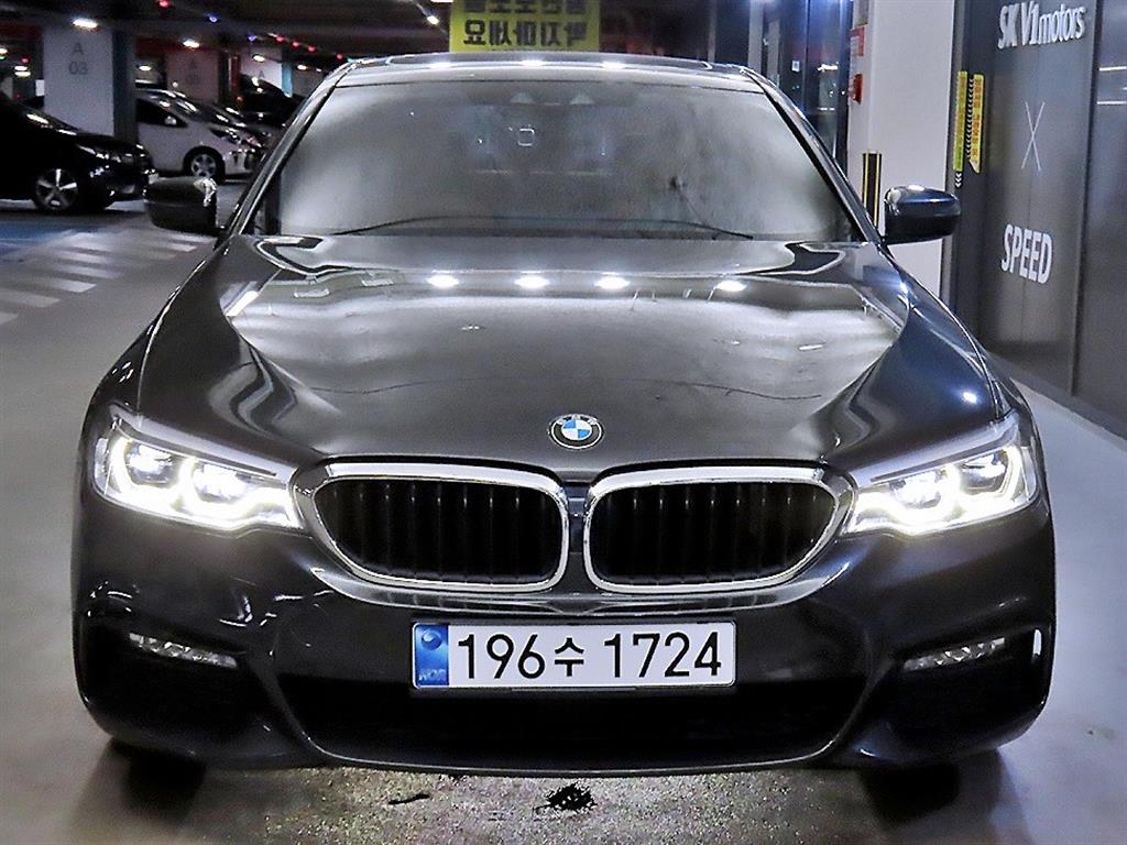BMW 5시리즈 530i M 스포츠 사진 2/20