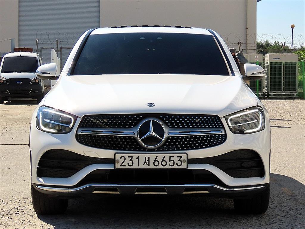 벤츠 GLC 클래스 GLC 300 4MATIC 쿠페 사진