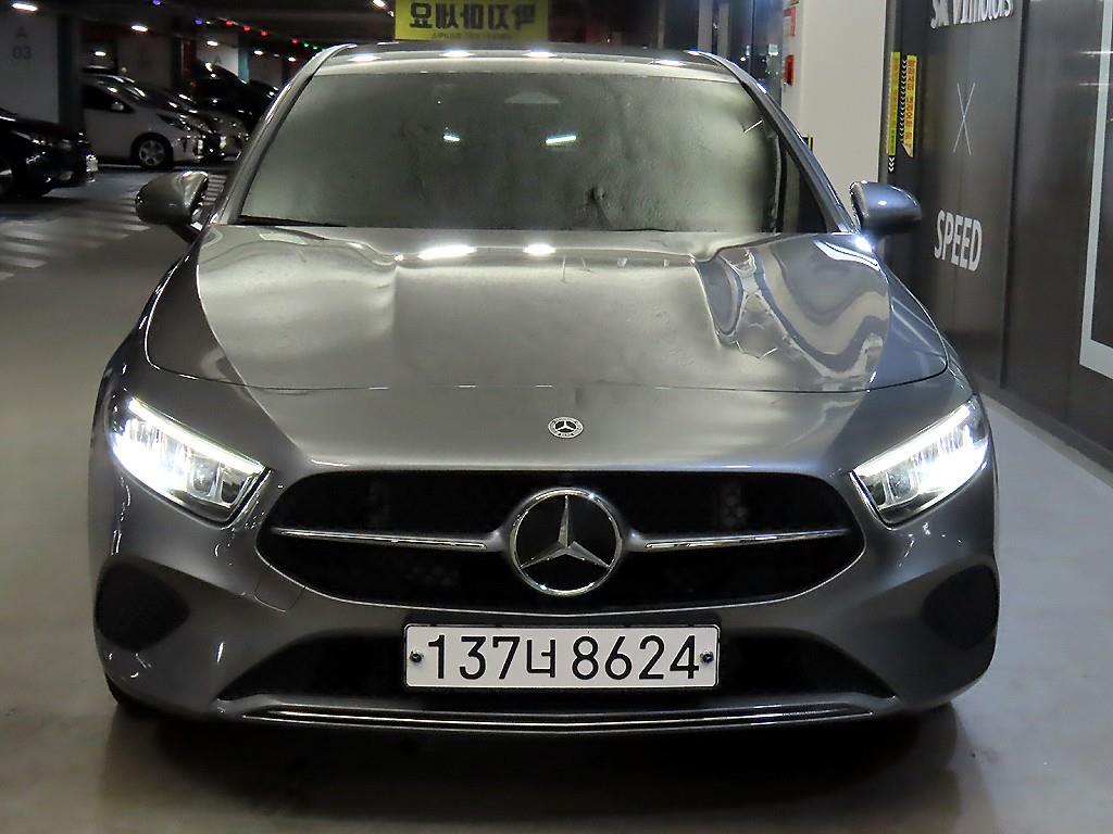 벤츠 A 클래스 A220 해치백 사진