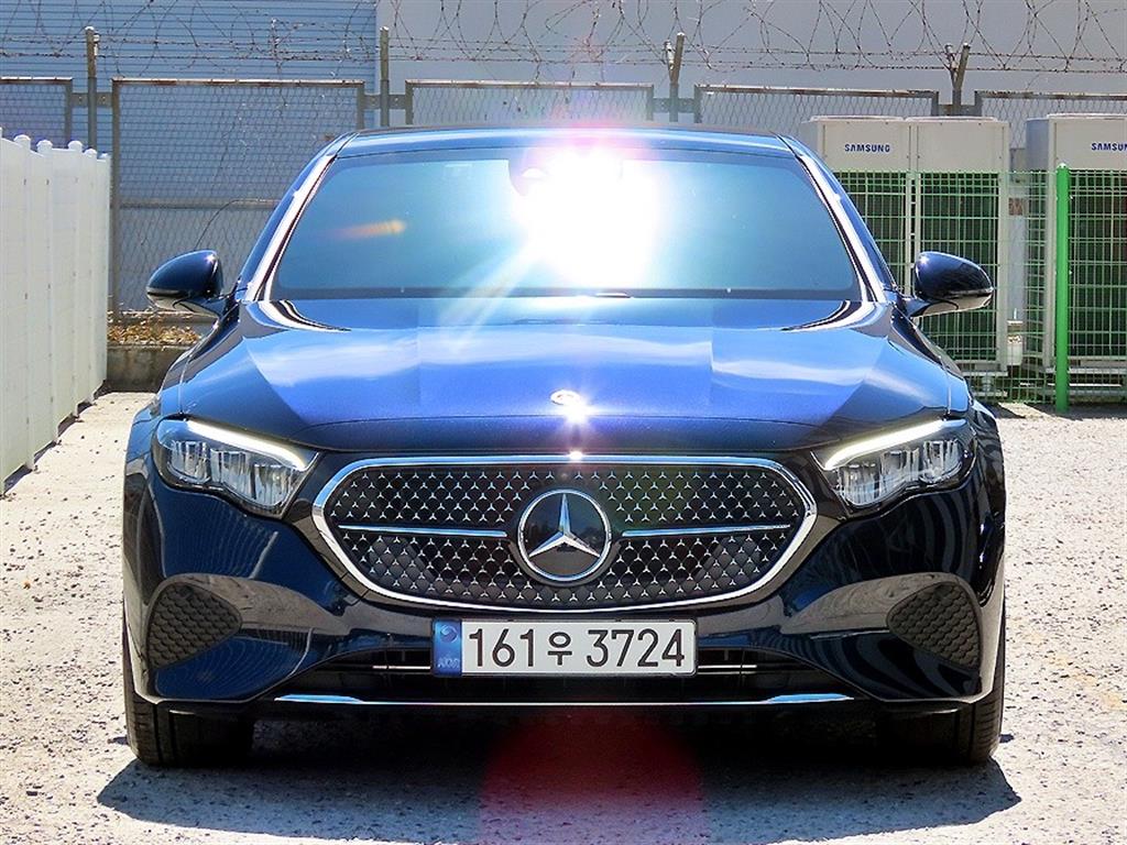 벤츠 E 클래스 E200 아방가르드 사진