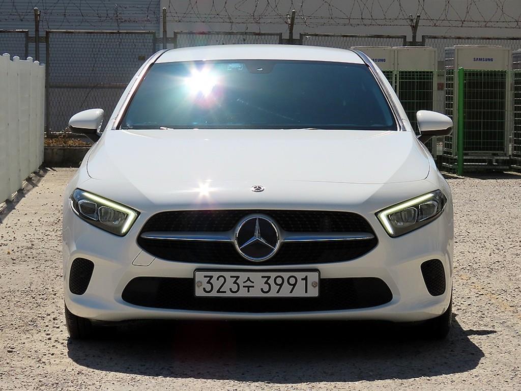 벤츠 A 클래스 A220 세단 사진
