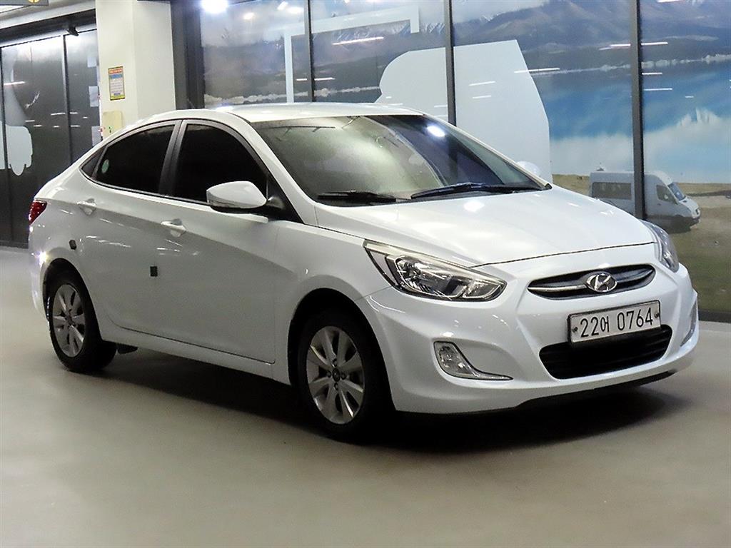 엑센트신형 1.4VVT 모던 2016년식