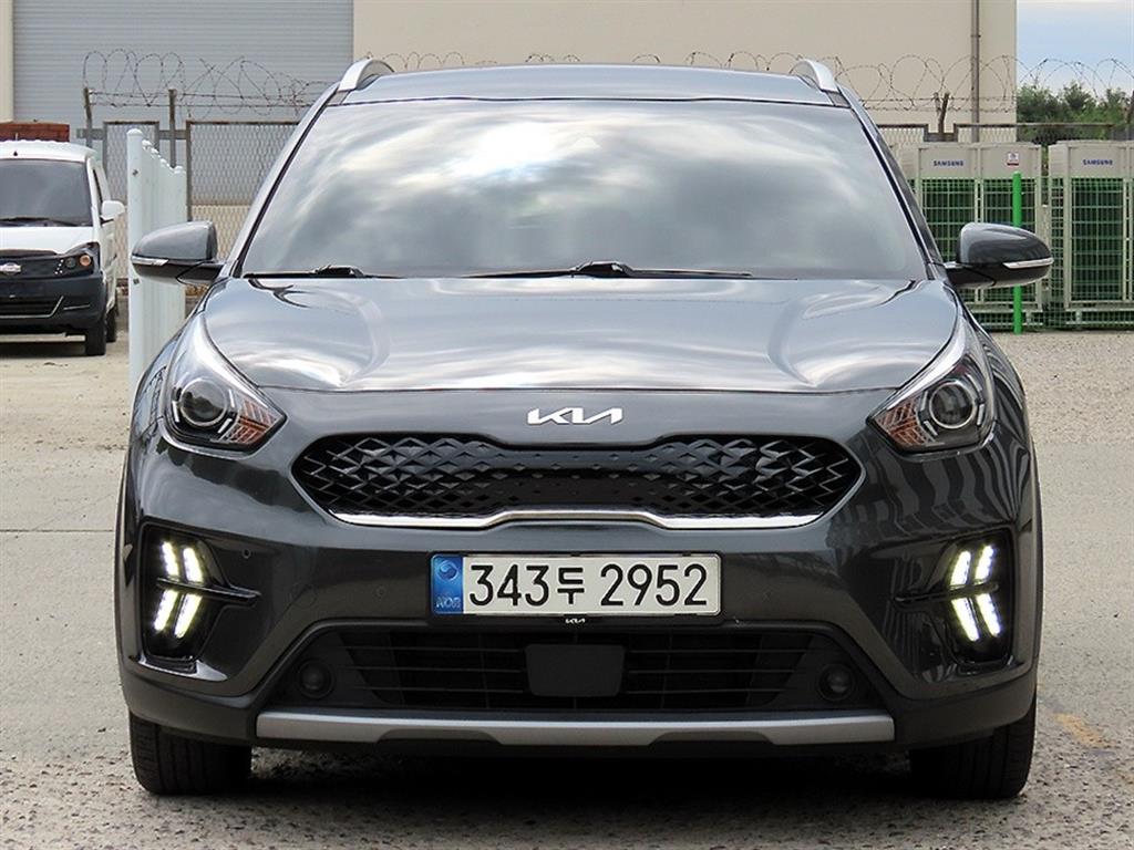더 뉴 니로 1.6 HEV 노블레스 2022년식