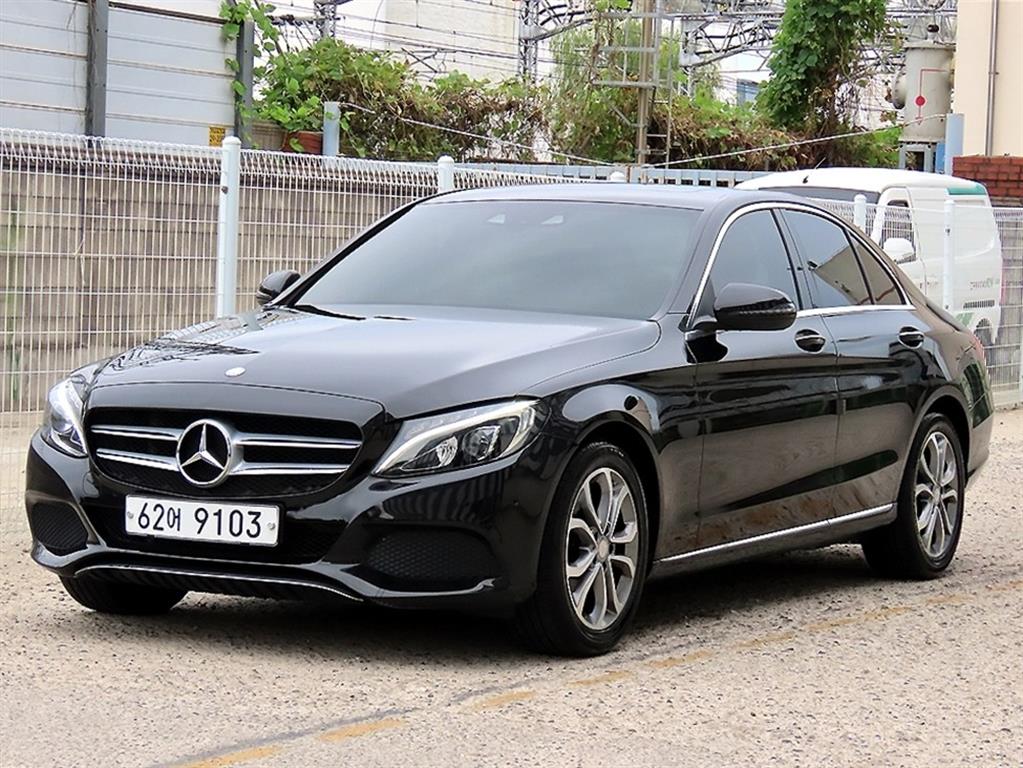 벤츠 C 클래스 C200 아방가르드 사진 2/20
