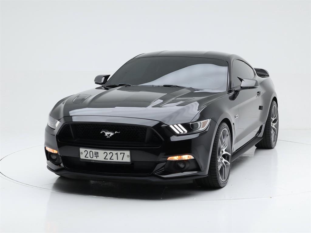 머스탱 6세대 5.0 GT 쿠페 2015년식