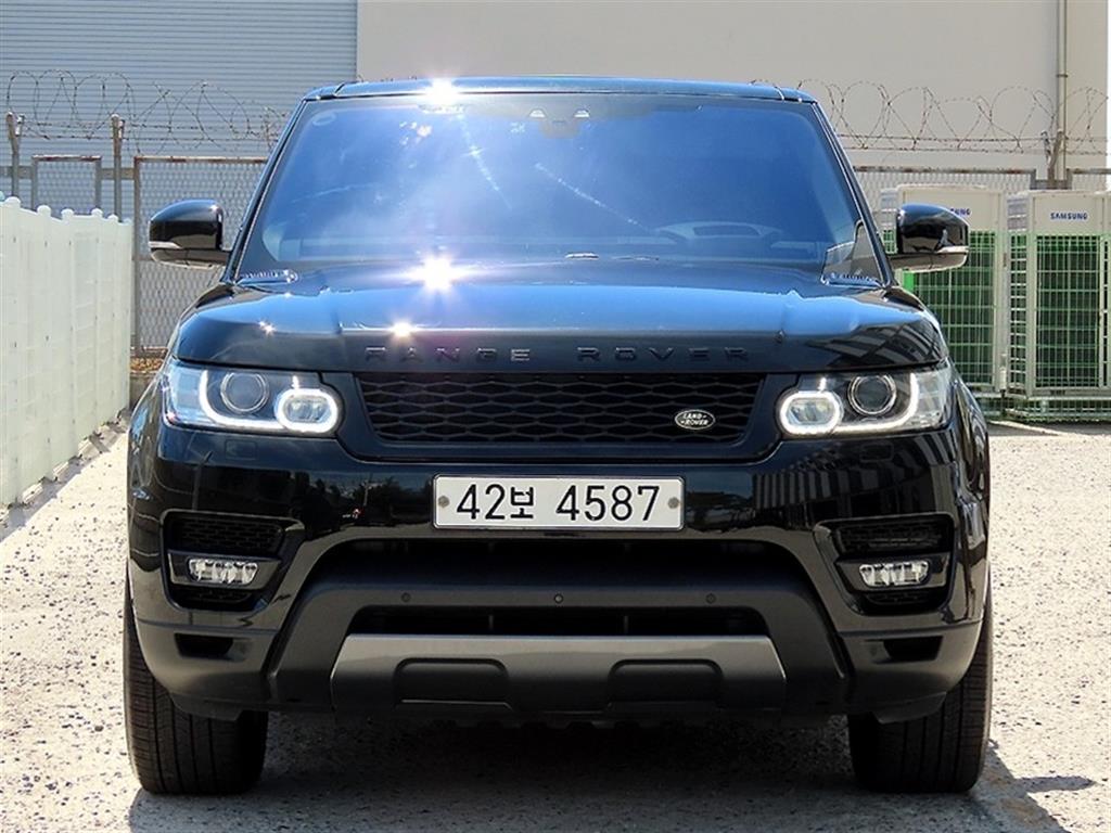 랜드로버 레인지로버 스포츠 3.0 SDV6 HSE 다이나믹 사진