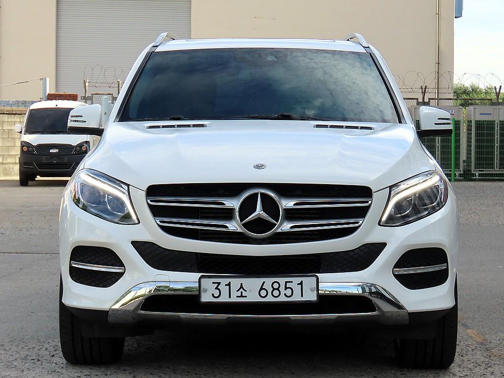 벤츠 GLE 클래스 GLE 350 d 4MATIC 사진