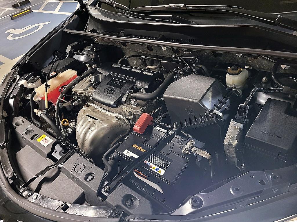토요타 라브4 2.5 2WD 사진