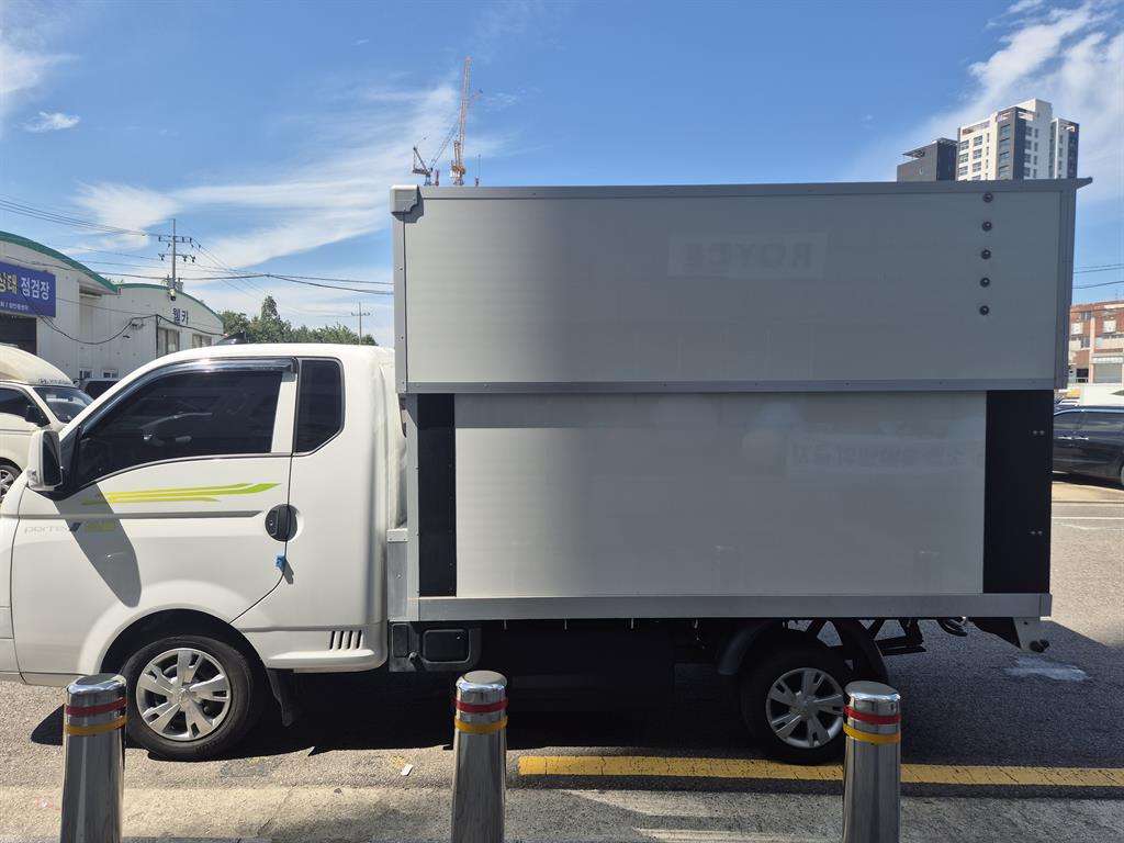 현대 포터2 1톤 표준탑 전기 - 중고 트럭 매물 이미지