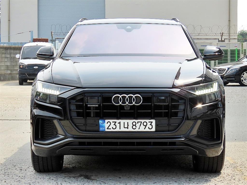 아우디 Q8 55 TFSI 콰트로 프리미엄 사진