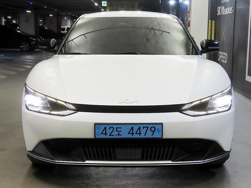 기아 EV6 롱레인지 AWD 에어 사진