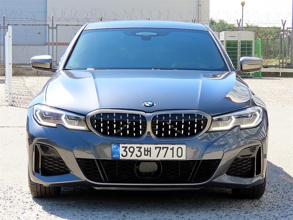 BMW 3시리즈 M340i 사진