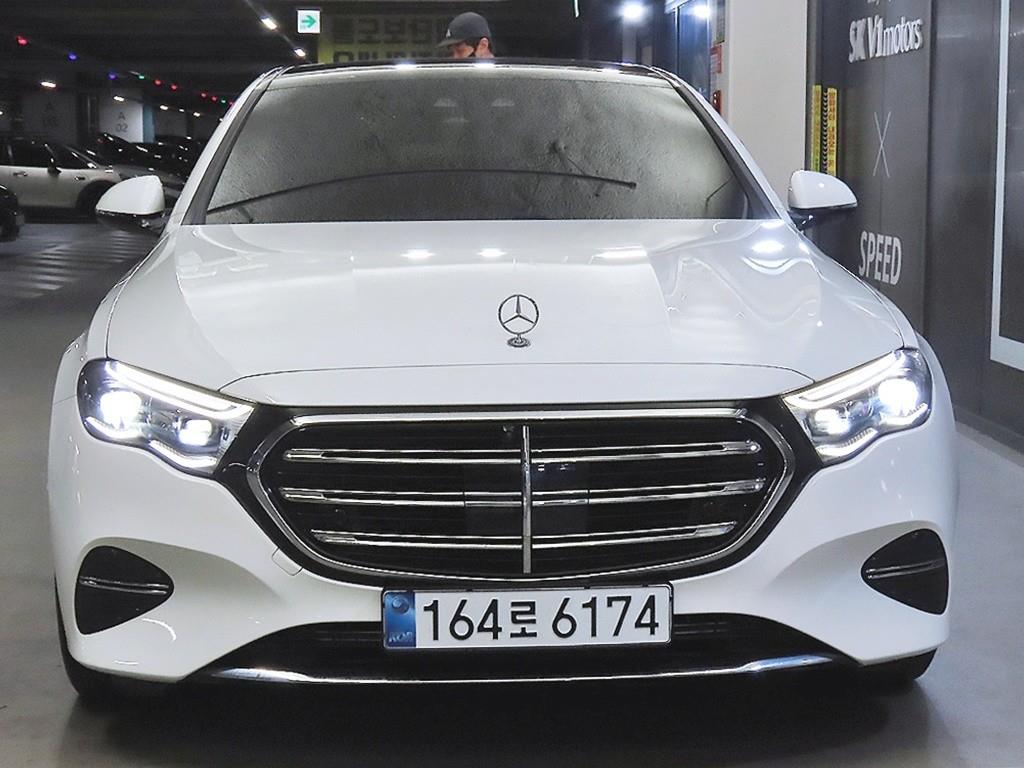 벤츠 E 클래스 E300 4MATIC 익스클루시브 사진