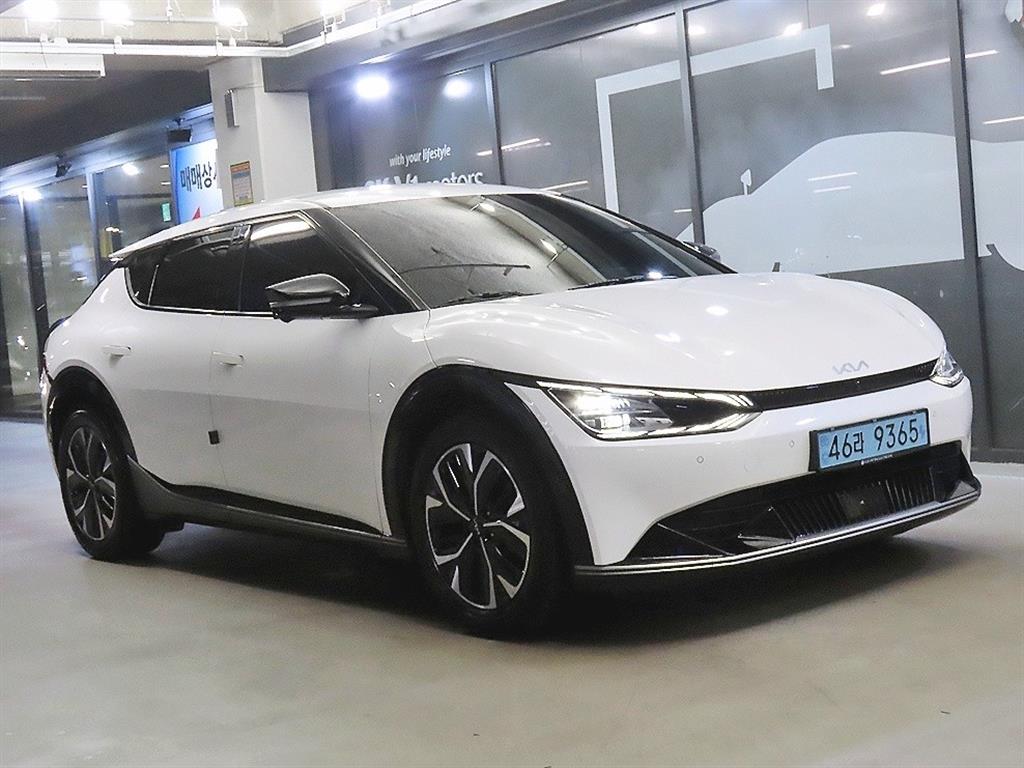 EV6 롱레인지 AWD 어스 2022년식
