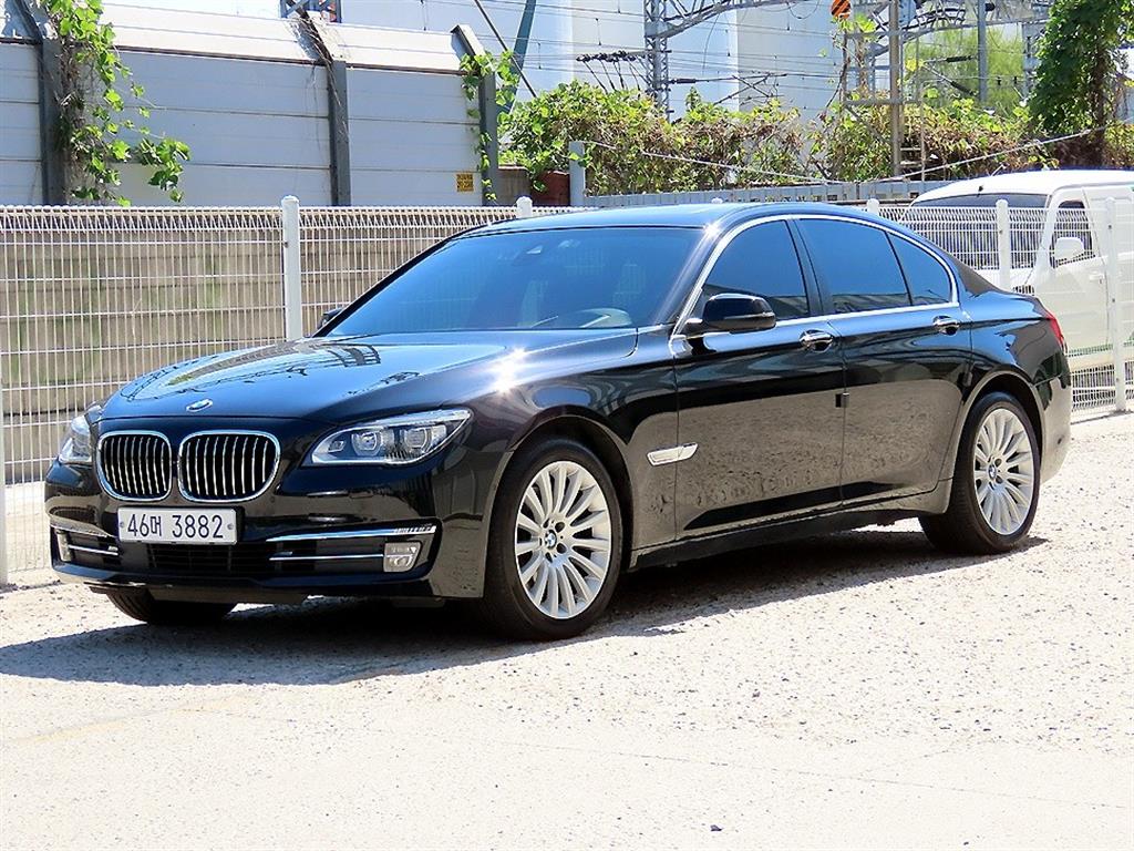 BMW 7시리즈 730 d xDrive 사진 2/20