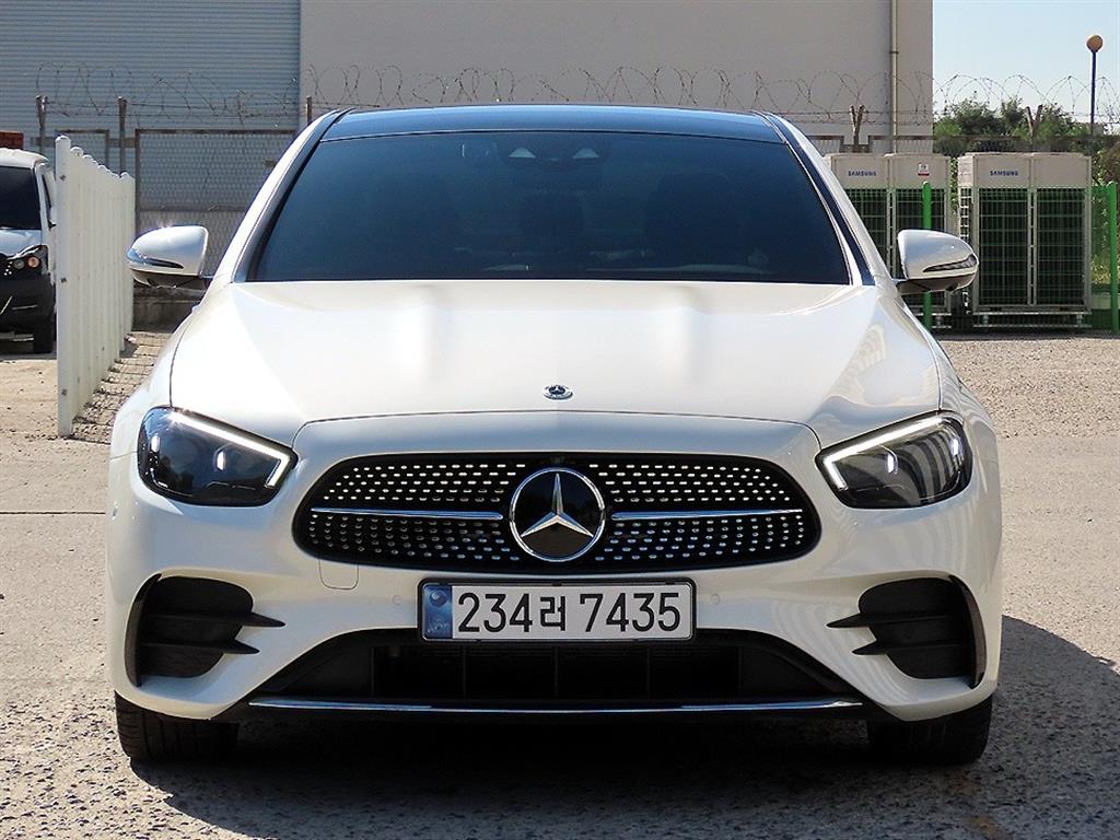 벤츠 E 클래스 E350 4MATIC AMG LINE 사진