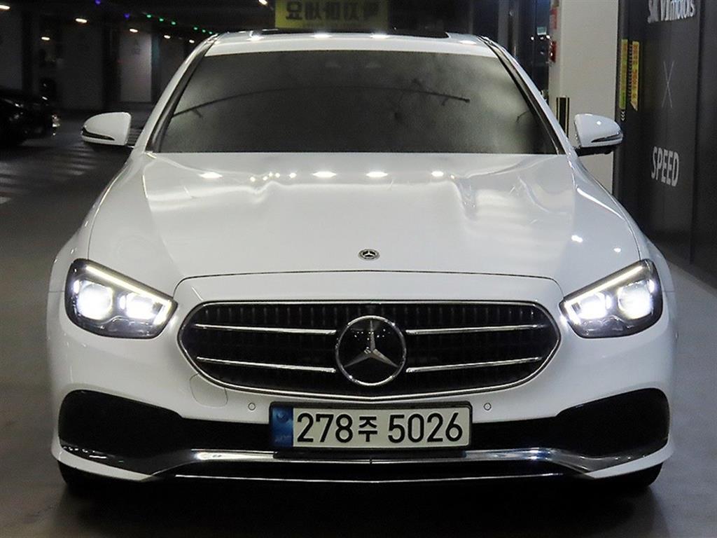 벤츠 E 클래스 E350 4MATIC 아방가르드 사진