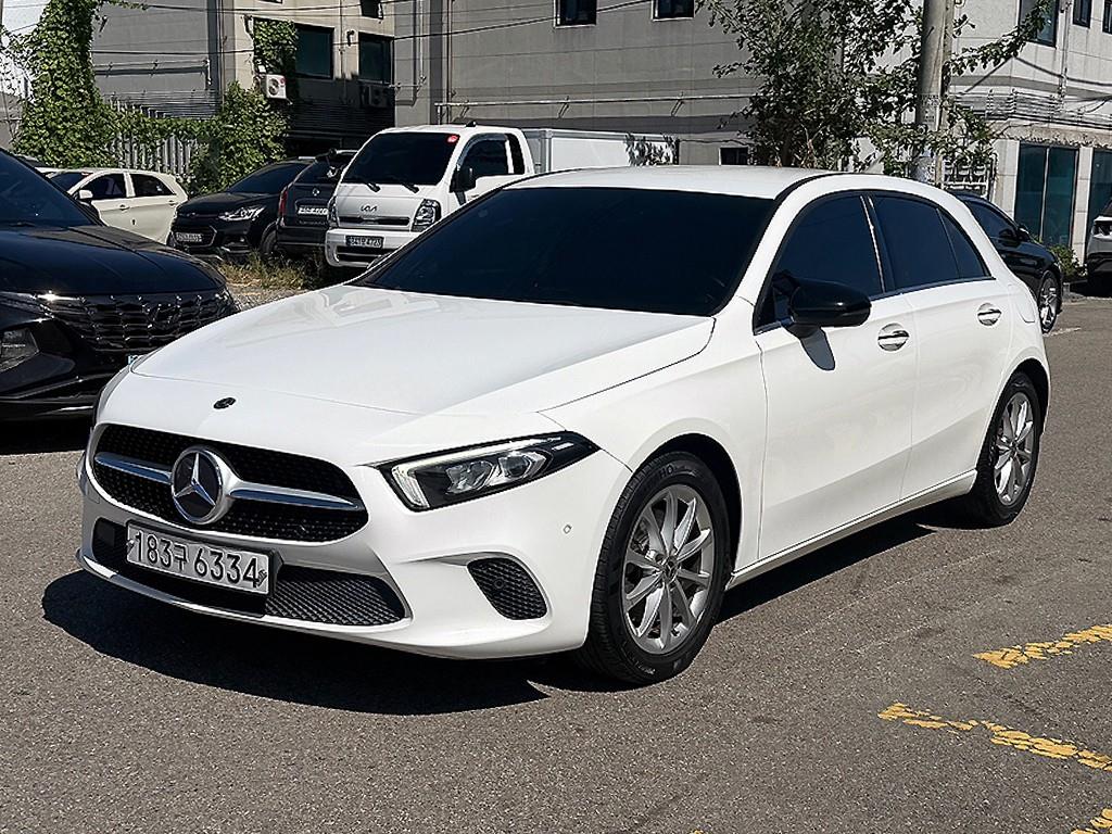 벤츠 A 클래스 A220 해치백 사진 2/19
