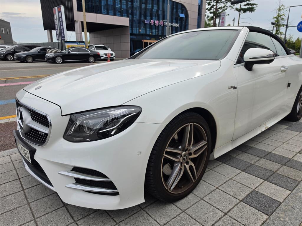 벤츠 E 클래스 E220d 카브리올레 사진 2/20
