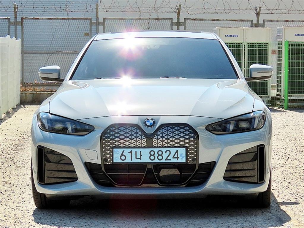 BMW i4 eDrive 40 M 스포츠 프로 사진